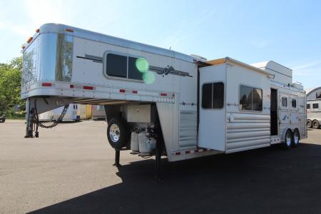 Used 2010 Platinum Coach Outlaw Interior 15' SW Living Quarters w/ Slide out - Generator - Slide out