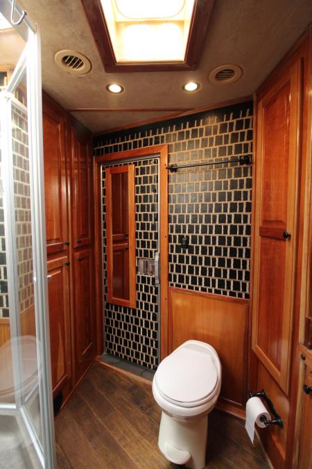 Used 2010 Platinum Coach Outlaw Interior 15' SW Living Quarters w/ Slide out - Generator - Slide out