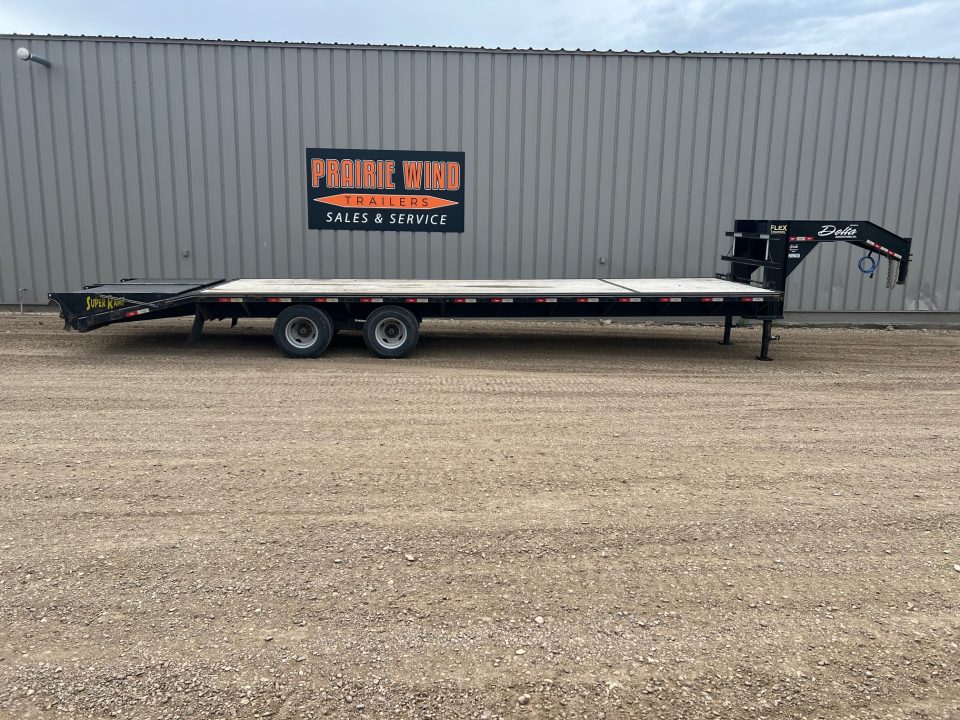 Used 2022 Delta Trailers 32' Gooseneck 10K's Flatbed Trailer