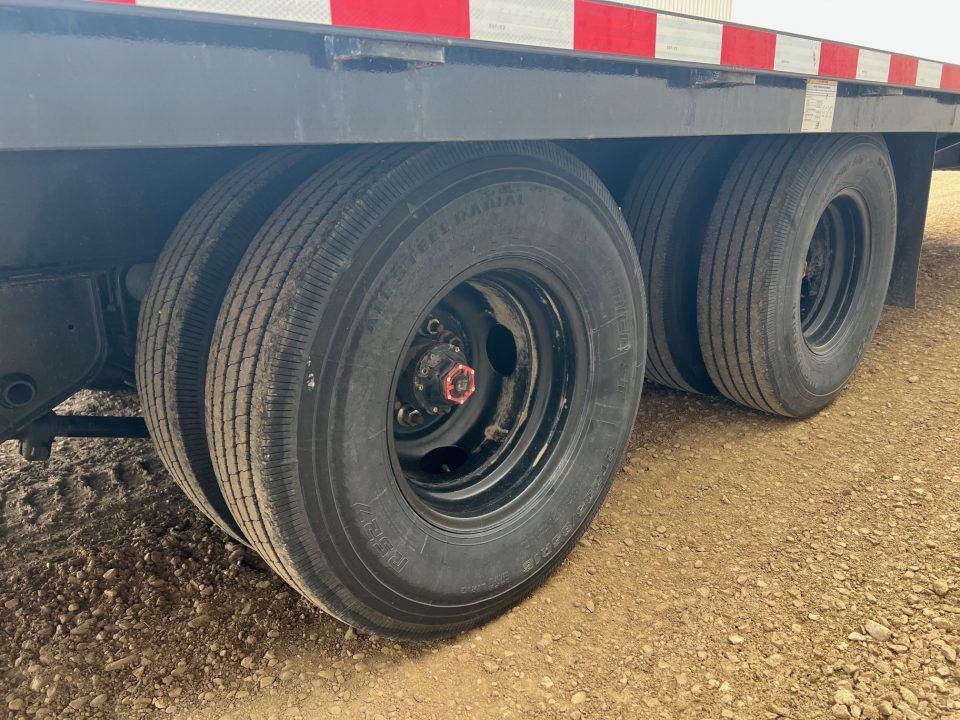 Used 2024 Midsota 40' Gooseneck Flatbed Trailer