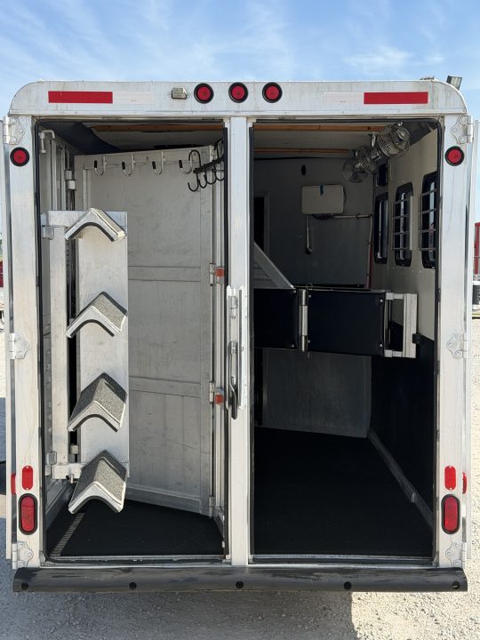 Used 1997 Kiefer 3 Horse Weekender Gooseneck Horse Trailer