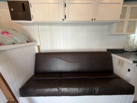 Used 1997 Kiefer 3 Horse Weekender Gooseneck Horse Trailer