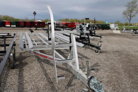New 2026 Wolverine 24' TANDEM AXLE BUNK STYLE GT STOCK ID 53196 Boat Trailer