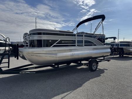 Used 2025 Bennington 18 S Cruise Pontoon Boat Narrow Beam