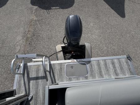Used 2025 Bennington 18 S Cruise Pontoon Boat Narrow Beam