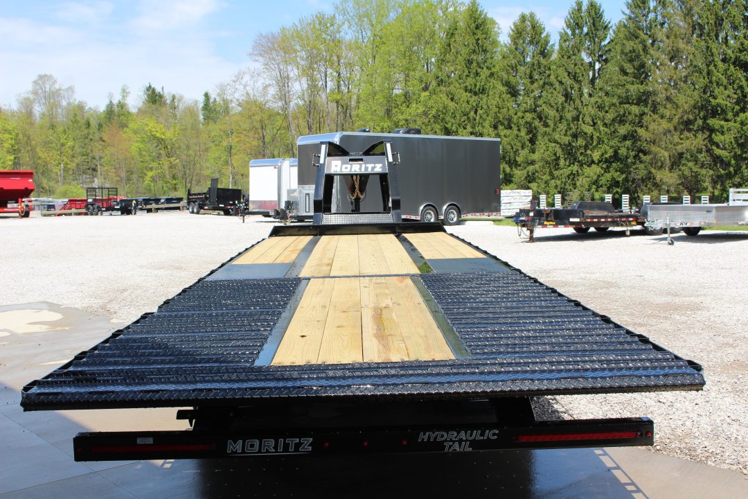 New 2026 Moritz FDGH Hydraulic Tail 30' GOOSENECK Deckover Flatbed Trailer- 25900# GVW