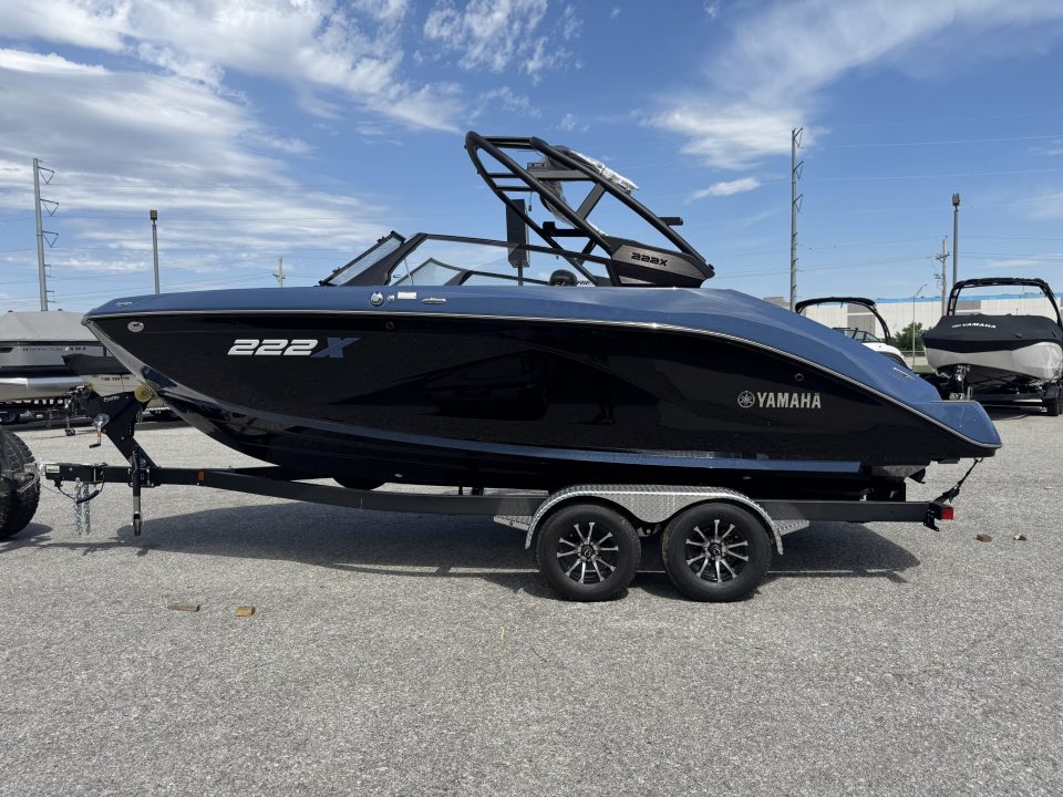New 2026 Yamaha Boats 222 XE Jet Boat