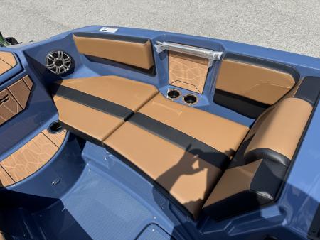 New 2026 Yamaha Boats 222 XE Jet Boat