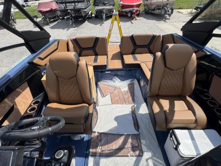 New 2026 Yamaha Boats 222 XE Jet Boat