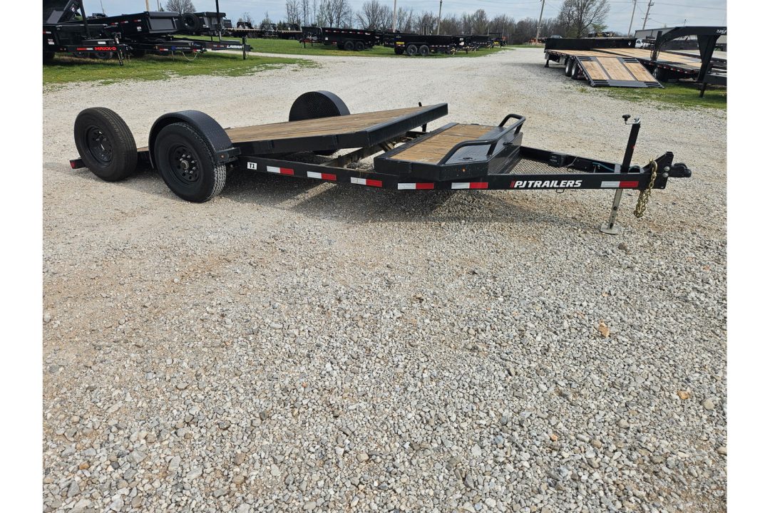Used 2025 PJ Trailers 81X15(12+3) SINGLE 7K GRVITY TILT W/3' STATIONARY DECK & SPARE