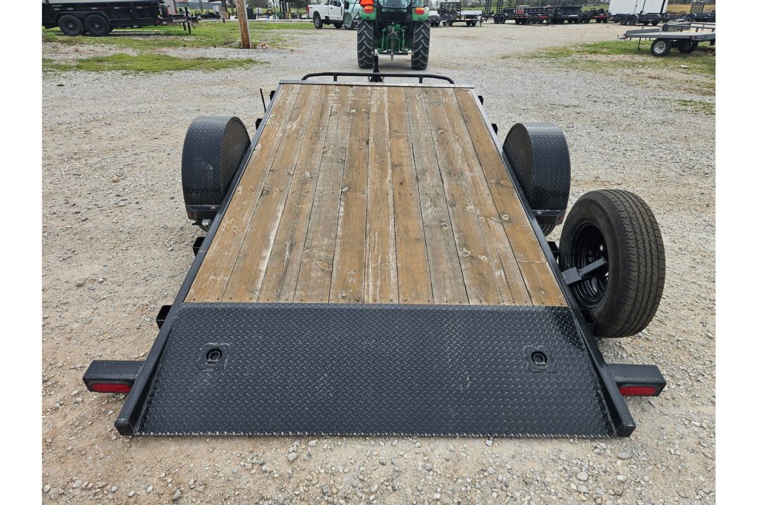 Used 2025 PJ Trailers 81X15(12+3) SINGLE 7K GRVITY TILT W/3' STATIONARY DECK & SPARE