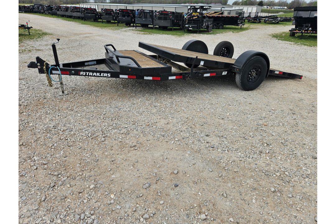 Used 2025 PJ Trailers 81X15(12+3) SINGLE 7K GRVITY TILT W/3' STATIONARY DECK & SPARE