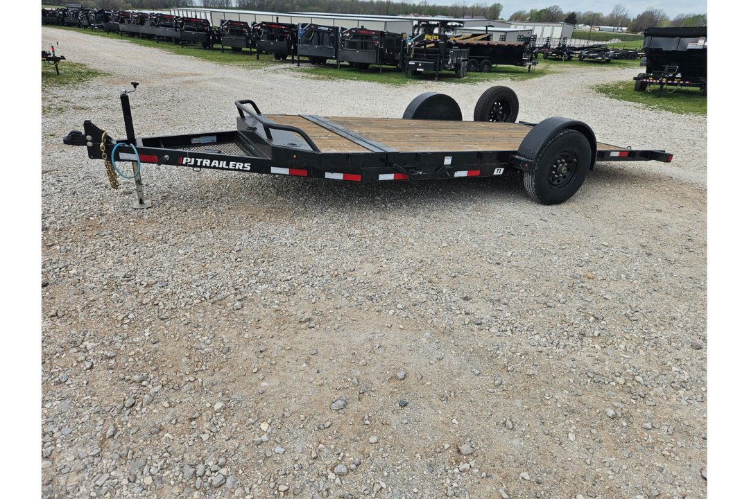 Used 2025 PJ Trailers 81X15(12+3) SINGLE 7K GRVITY TILT W/3' STATIONARY DECK & SPARE