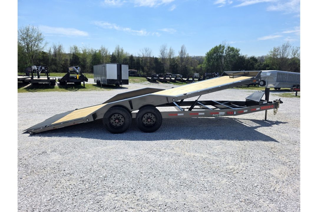 New 2026 MAXX-D 102X22 TANDEM 17.5K FULL TILT W/ HYDROJACKS, DRIVE OVER FENDERS, WINCH PLATE & WIRELESS REMOTE