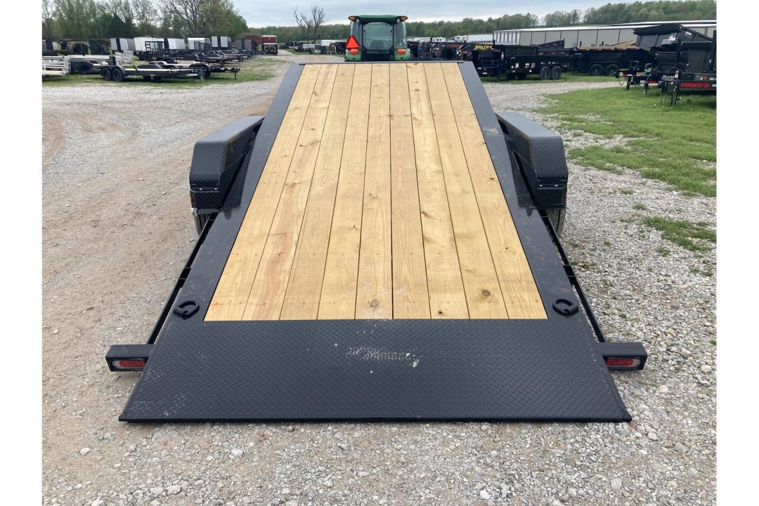 New 2026 Diamond C Trailers 82X24 TANDEM 20K TILT W/ 8' STATIONARY DECK, 16' TILT DECK & 2-SPEED JACK