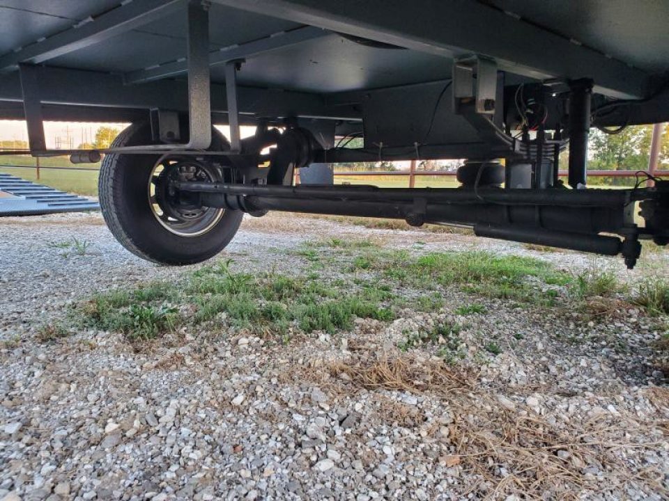Used 2013 IDAHO TOTE 102"X8' SINGLE AXLE AIR RIDE TOTE TRAILER