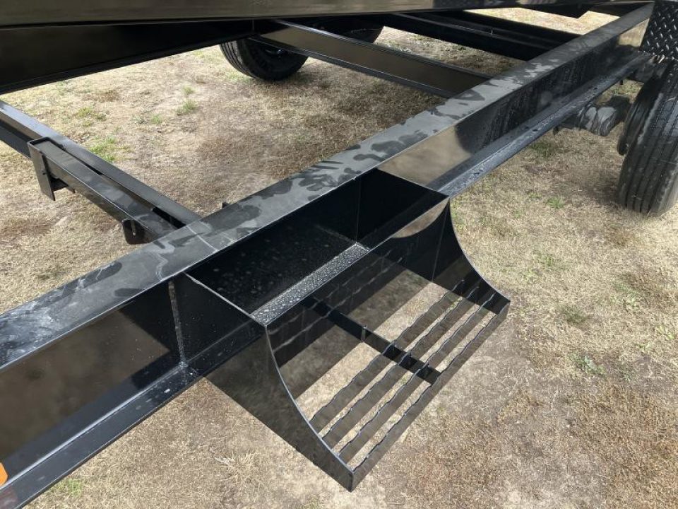 New 2025 MAXX-D 83x16 Tandem 21K GN Telescopic Dump w/ 7 Gauge Floor & Tuff Wireless