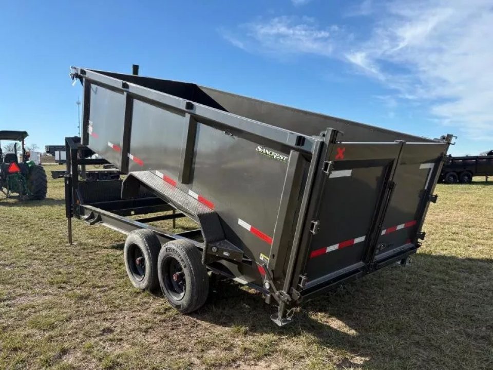 New 2026 MAXX-D 83x16 Tandem 18K GN Telescopic Dump Trailer W/ Hydro Jacks
