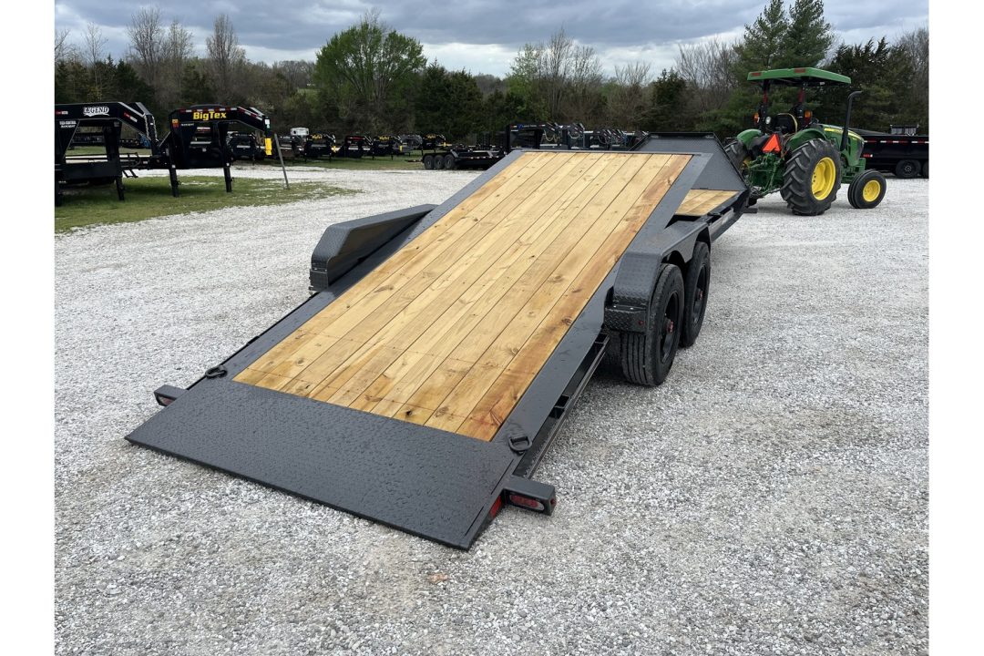 New 2026 Diamond C 82x24 23K HDT210 TANDEM GRAVITY TILT W/ 8' STATIONARY & 16' TILT DECKS