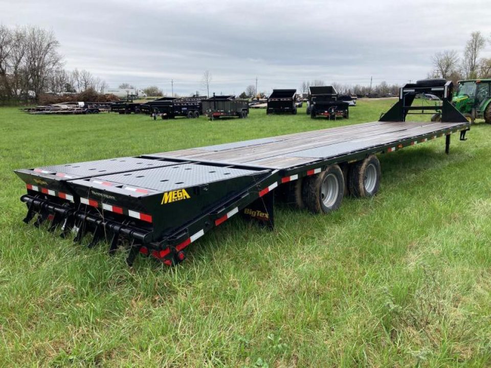 Used 2021 Big Tex Trailers 33' GOOSENECK - RENTAL BILLINGS - NOT FOR SALE