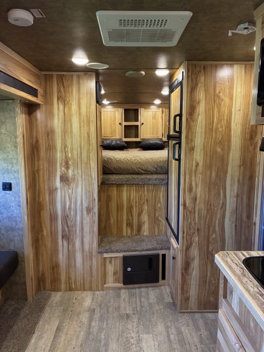 Used 2017 Lakota C311 Horse Trailer