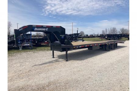 New 2026 Diamond C Trailers 102X32 TANDEM 25K GN HYDROTAIL W/ BLACKWOOD RUNNERS, HYDROJACKS, SOLAR CHARGER & WIRELESS REMOTE