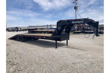 New 2026 Diamond C Trailers 102X32 TANDEM 25K GN HYDROTAIL W/ BLACKWOOD RUNNERS, HYDROJACKS, SOLAR CHARGER & WIRELESS REMOTE