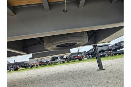 Used 2025 Diamond C Trailers 102X35 FMAX212 PACESETTER W/ALUMINUM OUTERS 12K DISC & 12FT HYDROTAIL