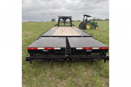 Used 2022 Starlite Trailers TANDEM GN W / RAMPS 102X25