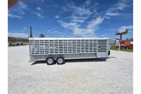 New 2026 Calico Trailers 6'8X24 TANDEM GN RANCH KING LIVESTOCK W/ BRUSH FENDERS/ 2 CUT GATES/