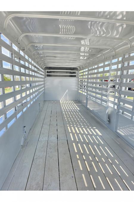 New 2026 Calico Trailers 6'8X24 TANDEM GN RANCH KING LIVESTOCK W/ BRUSH FENDERS/ 2 CUT GATES/