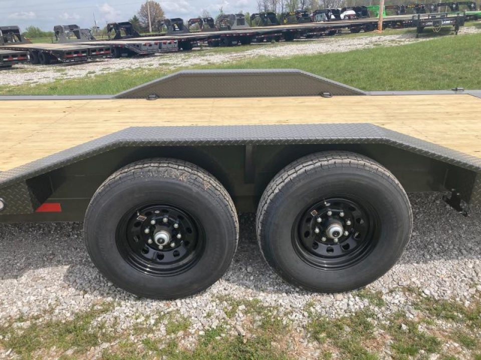New 2025 MAXX-D 102x20 TANDEM 14K FULL TILT WITH DRIVE OVER FENERS, WINCH PLATE & DRIVE OVER FENDERS