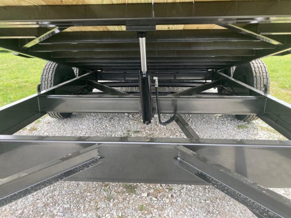 New 2025 MAXX-D 102x20 TANDEM 14K FULL TILT WITH DRIVE OVER FENERS, WINCH PLATE & DRIVE OVER FENDERS