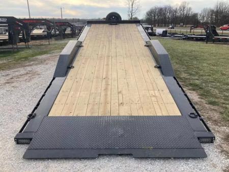 New 2026 MAXX-D 102X24 TANDEM 17.5K FULL TILT W/ HYDROJACK, WINCH PLATE, DRIVE OVER FENDERS & WIRELESS REMOTE