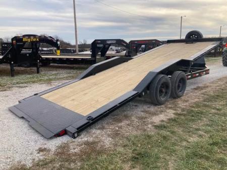 New 2026 MAXX-D 102X24 TANDEM 17.5K FULL TILT W/ HYDROJACK, WINCH PLATE, DRIVE OVER FENDERS & WIRELESS REMOTE