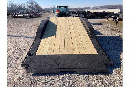 New 2026 MAXX-D 102X22 TANDEM 17.5K TILT W/ 6' STATIONARY DECK, 16' TILT DECK, DRIVE OVER FENDERS & 16 PLY TIRES