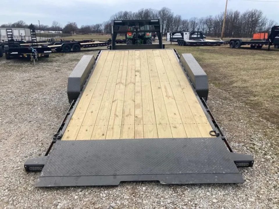 New 2026 MAXX-D 83X26 TANDEM GN TILT W/ 16' TILT DECK, 10' STATIONARY & 16 PLY TIRES