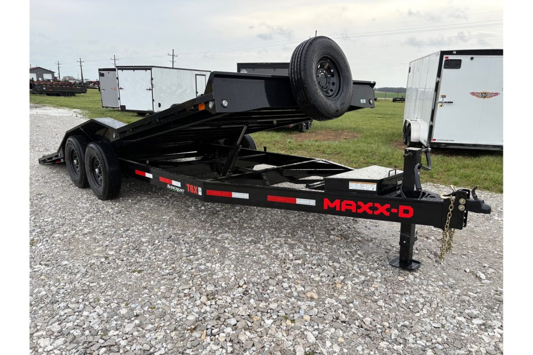 New 2026 MAXX-D 102x20 Tandem 14K Tilt W/ Drive Over Fenders
