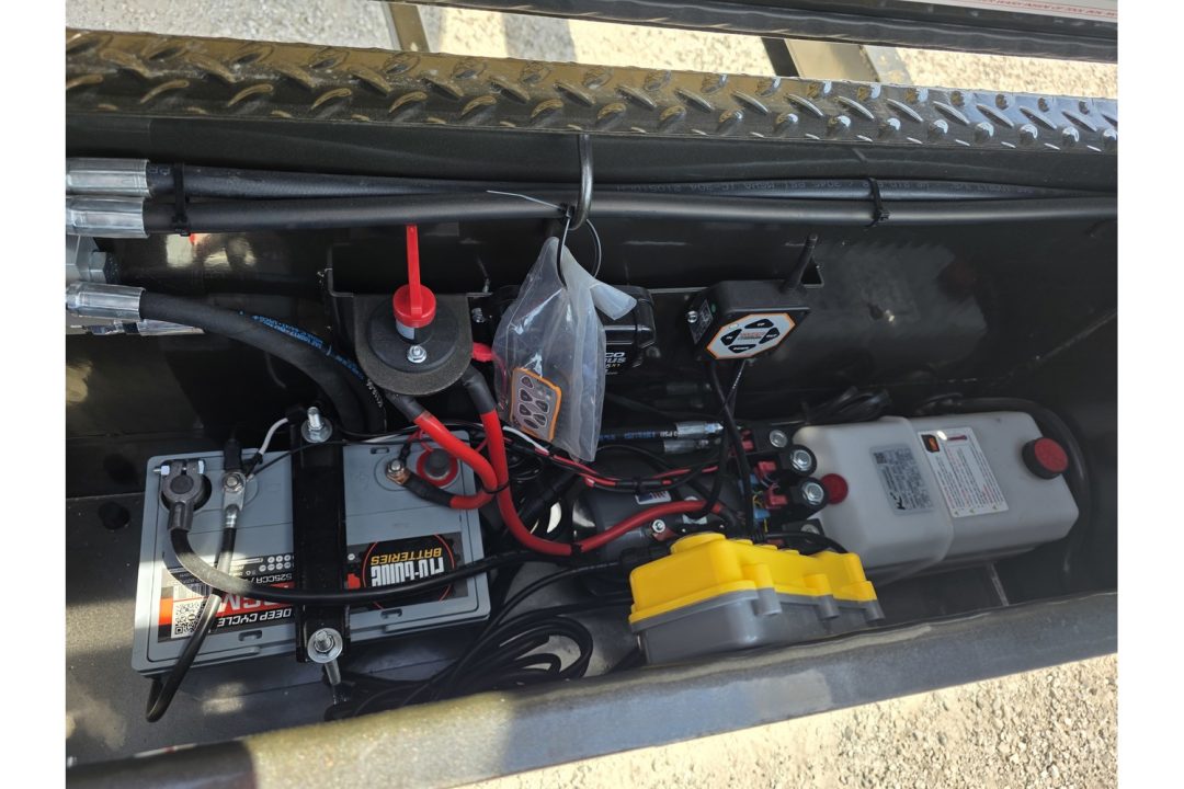 New 2026 MAXX-D 102x24 TANDEM 18K GN FULL TILT W/ DRIVE OVER FENDERS, WINCH PLATE & WIRELESS REMOTE