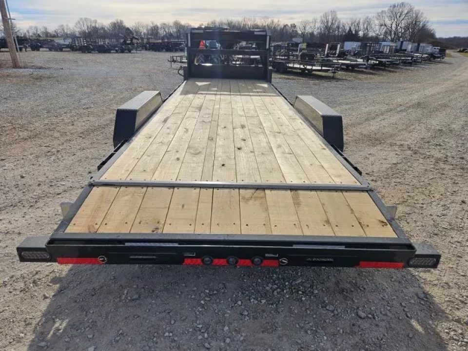 New 2026 Load Trail 83X24 TANDEM 14K EQUIPMENT HAULER W/2' DOVE & SLIDEOUT RAMPS