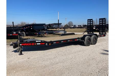 New 2026 MAXX-D 83X22 TANDEM 17.5K EQUIPMENT W 2' DOVE, STAND UP RAMPS & LARGE TOOL BOX
