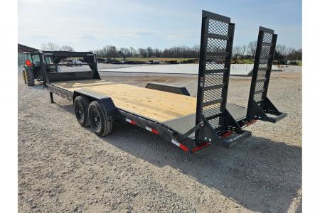 New 2026 Lamar 83X24 TANDEM 14K GOOSENECK EQUIPMENT HAULER W/2' DOVE & WIDE STANDUPS