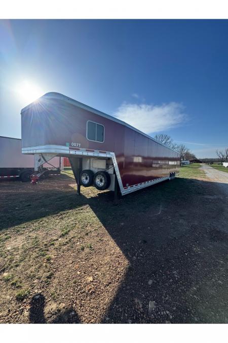 Used 2014 Featherlite Trailers 2014 FEATHERLITE 102X40 GOOSENECK TOY HAULER 8FT TALL