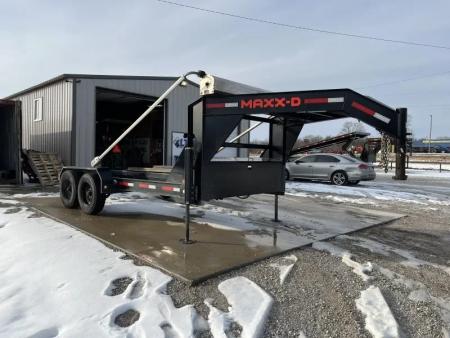 Used 2024 MAXX-D 83x14 Roll Off w/ 17.5 Wheels/ 16ply tires/ Hydro Jacks/ Wireless Remote