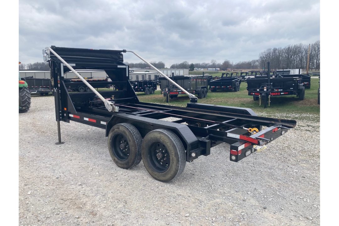 Used 2024 MAXX-D MAXX-D 83X14 TANDEM 18K GN ROLL OFF W/ HYDROJACKS, 22K WINCH, POWER TRAP & WIRELESS REMOTE