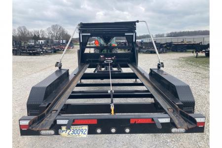 Used 2024 MAXX-D MAXX-D 83X14 TANDEM 18K GN ROLL OFF W/ HYDROJACKS, 22K WINCH, POWER TRAP & WIRELESS REMOTE