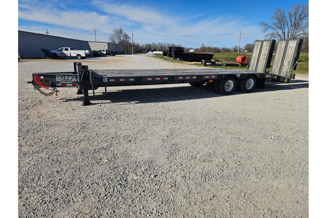 New 2026 Behnke 102X31 TANDEM 45K PINTLE W/22.5K AXLES AIR BRAKES & HYDRAULIC BI-FOLD RAMPS