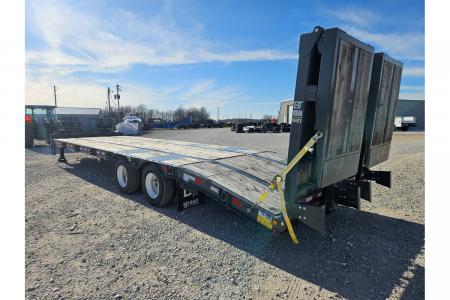 New 2026 Behnke 102X31 TANDEM 45K PINTLE W/22.5K AXLES AIR BRAKES & HYDRAULIC BI-FOLD RAMPS