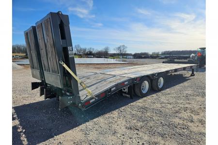 New 2026 Behnke 102X31 TANDEM 45K PINTLE W/22.5K AXLES AIR BRAKES & HYDRAULIC BI-FOLD RAMPS