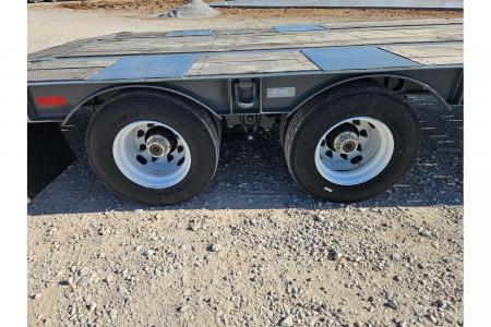 New 2026 Behnke 102X31 TANDEM 45K PINTLE W/22.5K AXLES AIR BRAKES & HYDRAULIC BI-FOLD RAMPS